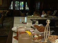 -LONG BAR 廊吧(外滩华尔道夫酒店)