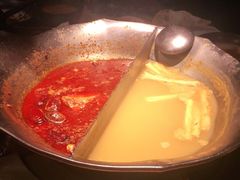 红颜花胶鸡锅-湊湊火锅·茶憩(杭州湖滨银泰in77店)