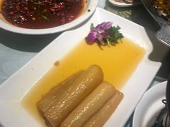-鑫巴蜀小镇 · 水煮鱼专研店(玉桥店)