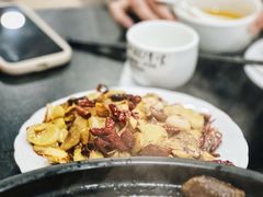 炒见手青-江川野生菌火锅铜锅鱼(贵清火锅店)