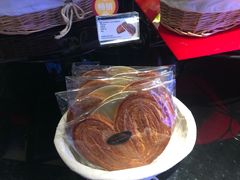 -Salon de The de Joel Robuchon(外滩18号店)