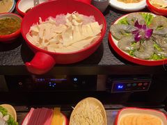 -醉董牛川派鲜肉自选火锅(烟台店)