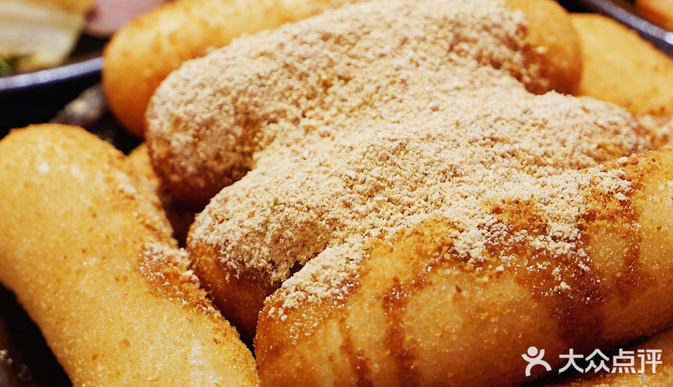 川味儿十足的网红重庆火锅“珮姐老火锅”