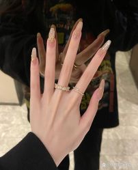 -悦指间美甲美睫