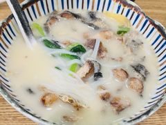 招牌梭边鱼粉-鲜越鲜鱼粉(财富购物中心店)