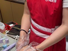 -海底捞火锅(曹安公路店)