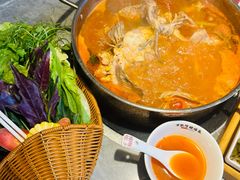 -野山舂·贵州现舂酸汤牛肉(民生路店)