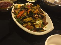 -英子补身汤(海兰路店)