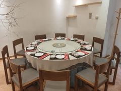 包厢-闫府私房菜·百年鲁菜(欧亚店)