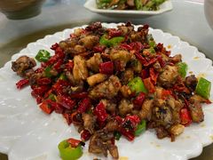 辣子鸡丁-巴蜀飘香川菜馆(无锡大饭东湖滨路酒吧街店)