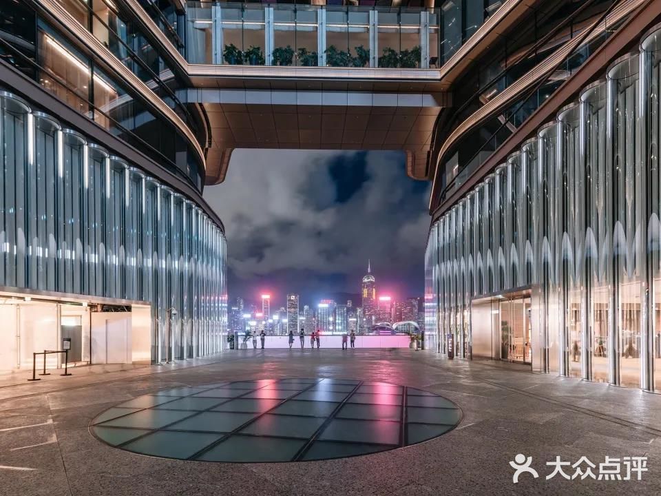 用管状玻璃为博物馆赋予漂浮的效果 - CTF博物馆