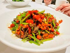 -鱼鲜饭香·招牌汽锅剁椒鱼头王