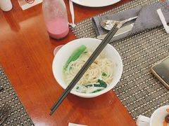 -元一希尔顿酒店·鲜切牛肉火锅禅自助餐厅