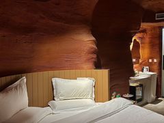 -幸栖洞穴设计酒店(成都春熙路店)