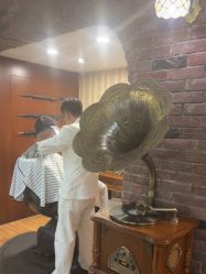 -BarberKiNG男士理发馆Barbershop