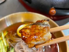 -围炉肉舍•炭烤活鳗•丹东海鲜烤肉(步行街店)