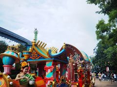 -七彩云南欢乐世界