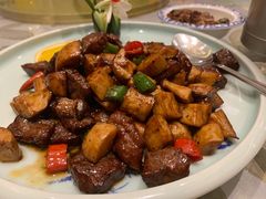 -山明水秀大饭店