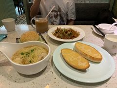 -新大咀港式茶餐厅(宝山万达店)