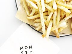 -怪兽咖啡 Monster Cafe