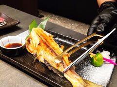 -铭牛烧肉·和牛海鲜自助(高新月牙湖店)