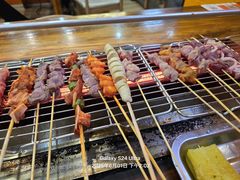 -哈尔滨小酒馆·鲜肉现穿自助烧烤(康新花园店)