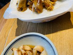 -头上红煨盐鸡·非遗院子餐厅