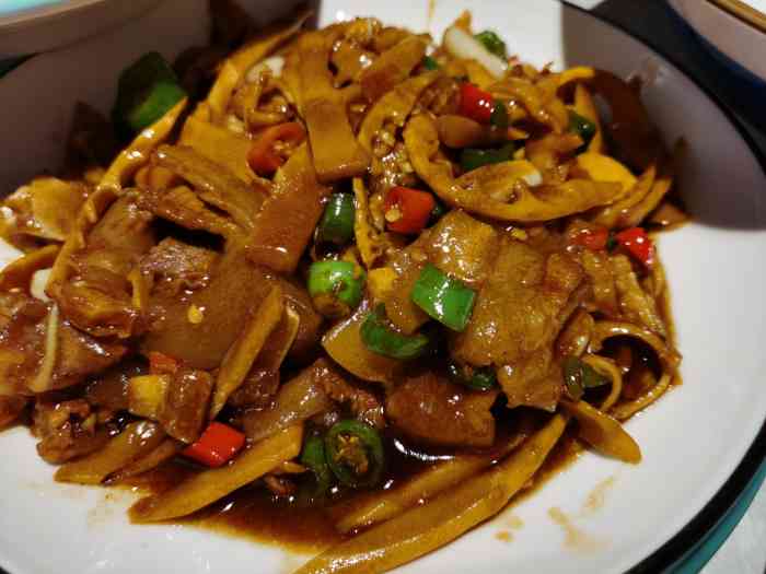 弄堂小馆(西宁吾悦广场店)-"商家真牛,吃完饭我得开发票,给我了开票联