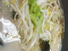 -灵芝妹子海鲜米线(香炉礁山姆店)