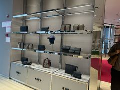 -Gucci(首创奥特莱斯店)