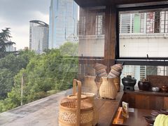 -包整·丝娃娃(甲秀楼景观店)