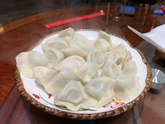 -东来菜馆•手抓海鲜家常菜•海鲜锅贴(鸽子窝店)