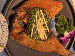 -香巴拉云南餐厅(华莱坞店)