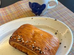 -VERIE BAKEHOUSE