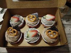 -勒甜LO CHO·私人订制低糖代糖纯动物奶油生日蛋糕(新开路店)