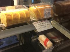 -红宝石·鲜奶小方·海派西点房(金杨店)
