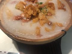 -新大咀港式茶餐厅(宝山万达店)