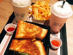 圣塔芭芭拉经典牛肉特堡-The Habit Burger Grill 哈比特汉堡(复兴soho店)