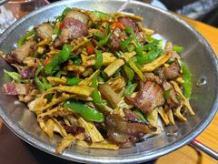 -莲餐厅·湖北菜·潜江小龙虾店(愚园路店)