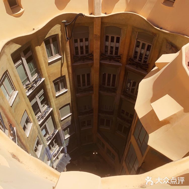 巴塞罗那必打卡景点推荐