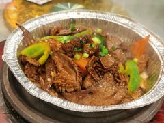 铁板爆三样-小土豆北方菜馆(方庄店)