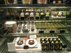 -LINE FRIENDS Garosu-gil Flagship Store