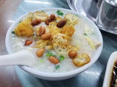 艇仔粥-穗银肠粉店(东川路店)
