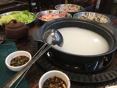 -御膳粥·牛乳粥底火锅·地道顺德菜(容桂店)