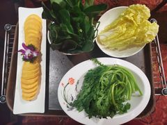 -天宜隆蘑菇宴火锅(石景山旗舰店)