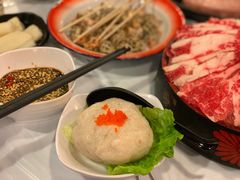 -鲜入围煮花胶鸡海鲜火锅