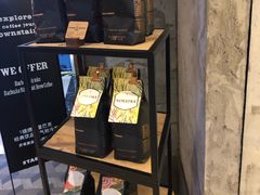 面包甜点陈列柜-星巴克臻选(湖滨道店)