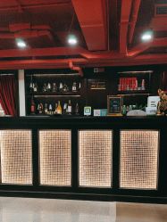 -东方先生国潮男士理发馆