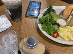 牛油果鸡肉三明治-奎克咖啡Cuiqu(晶品店)
