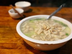-茅屋大酒店